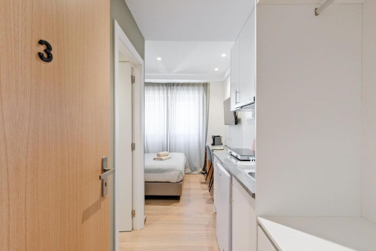 Lovely Fully Equipped Near Subway N3 * Lissabon
